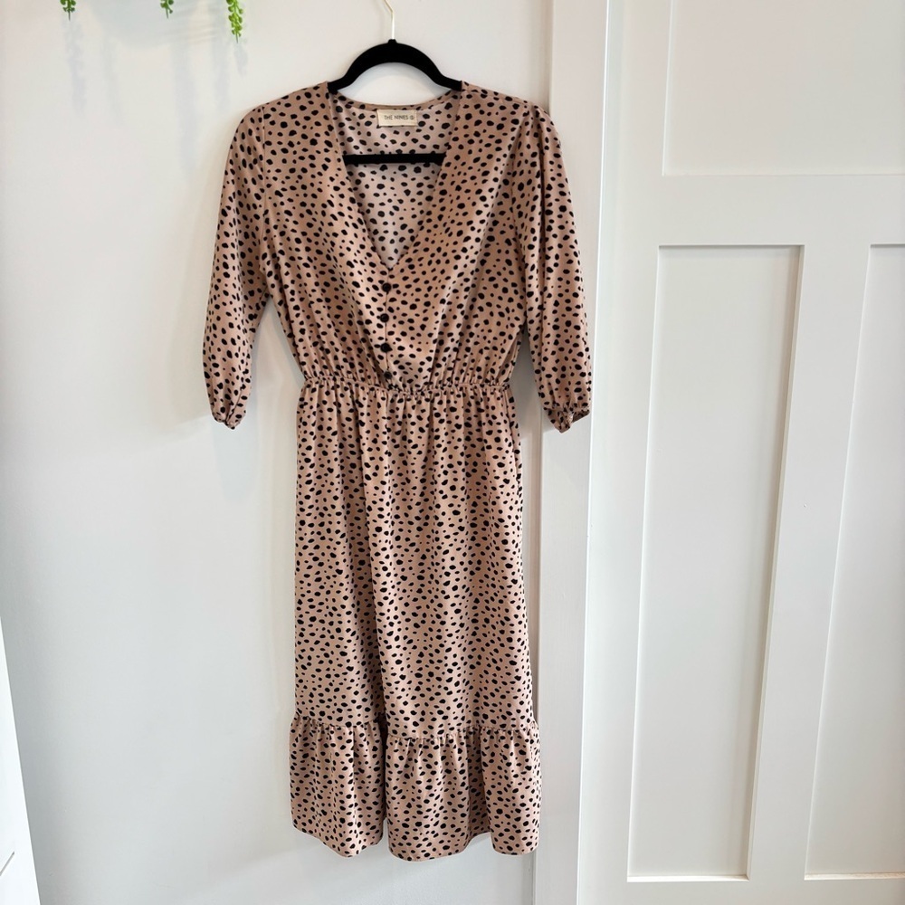 The Nines Boutique Leopard Print Neutral Women's Midi Dress Elastic Waist Size S